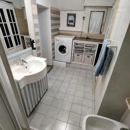 Aqua B7 Apartment *